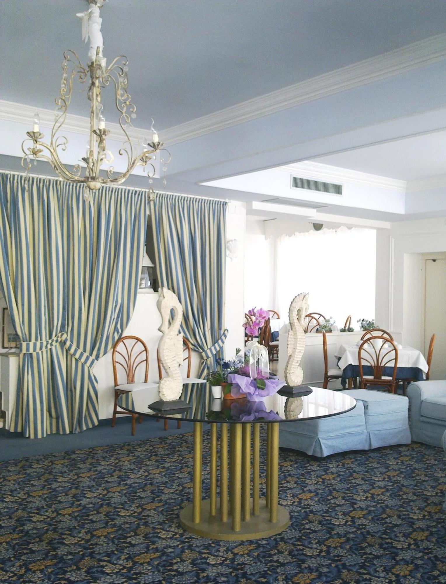 Hotel Maremonti Gabicce Mare Interior foto