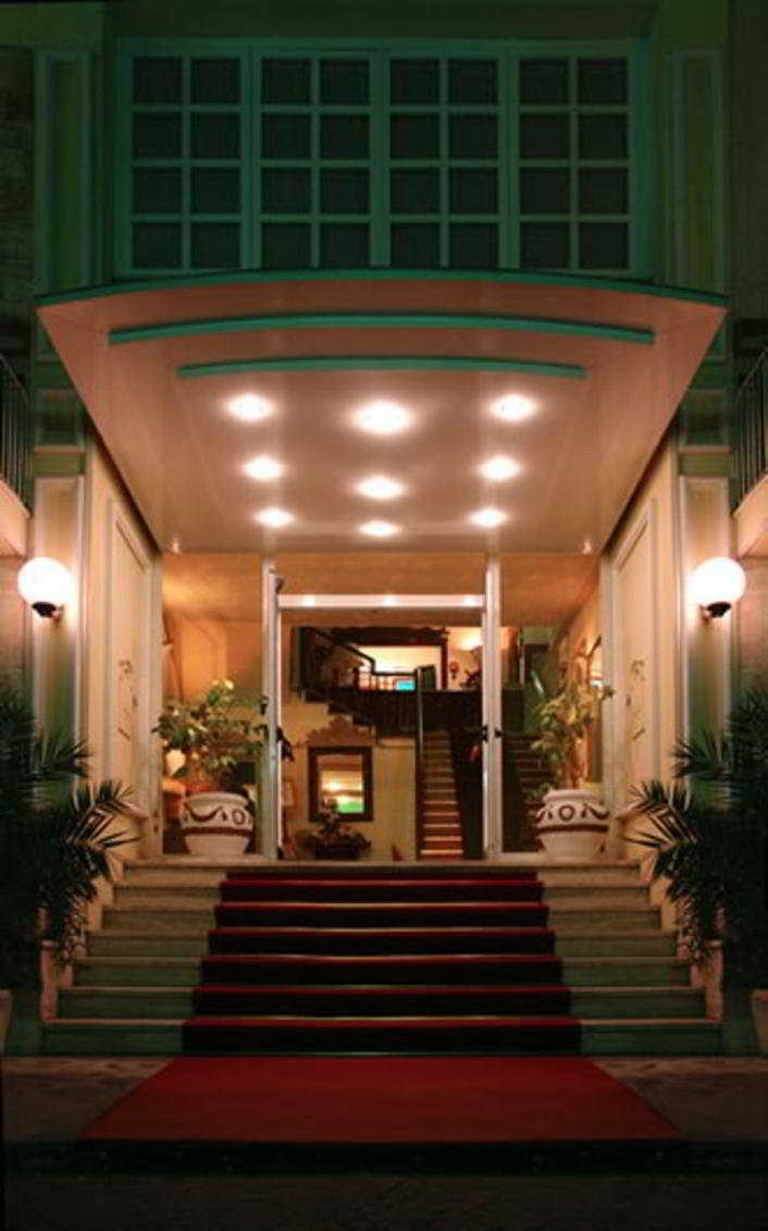 Hotel Maremonti Gabicce Mare Bagian luar foto