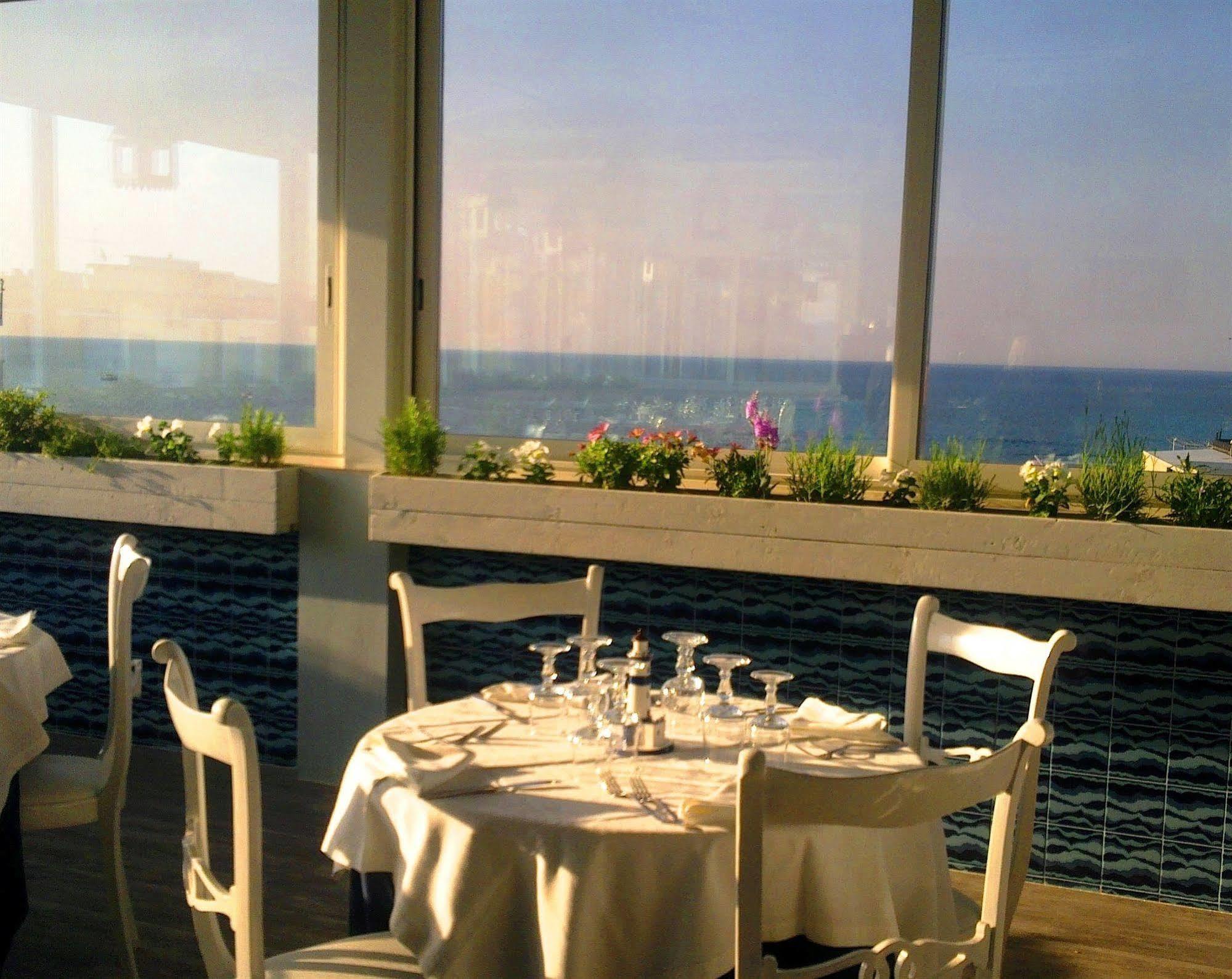 Hotel Maremonti Gabicce Mare Bagian luar foto